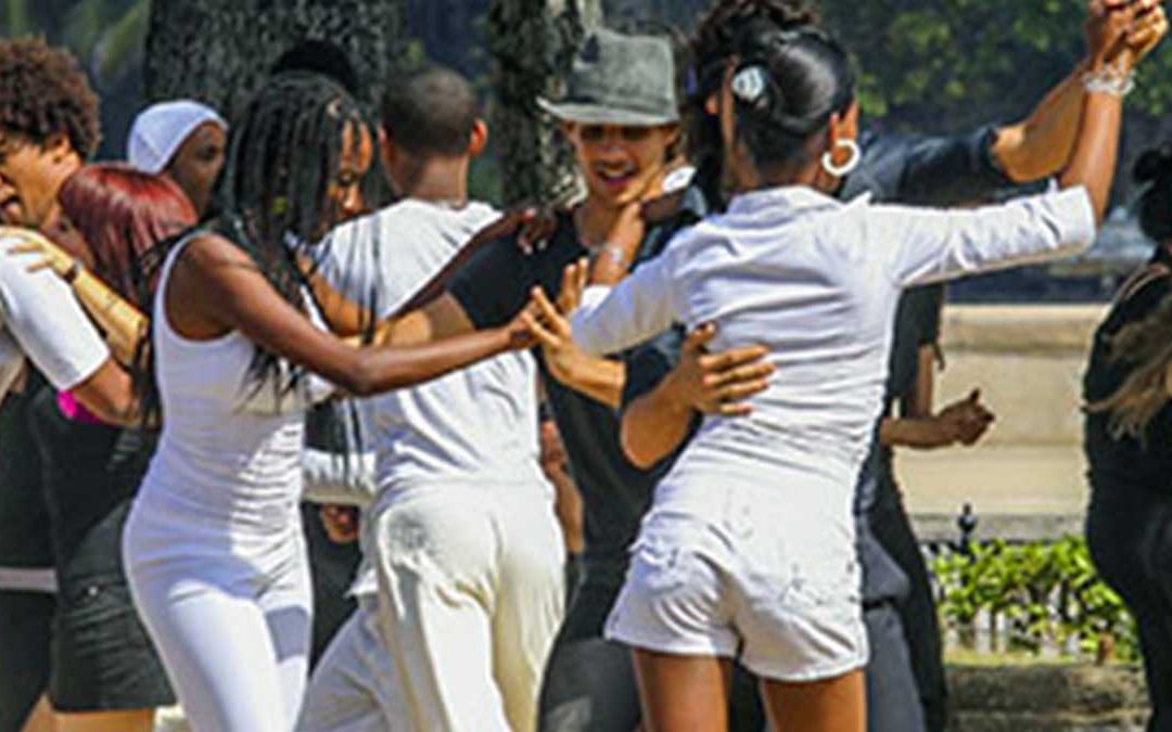 Salsa und Timba: Geschichte, Gemeinsamkeiten und Unterschiede